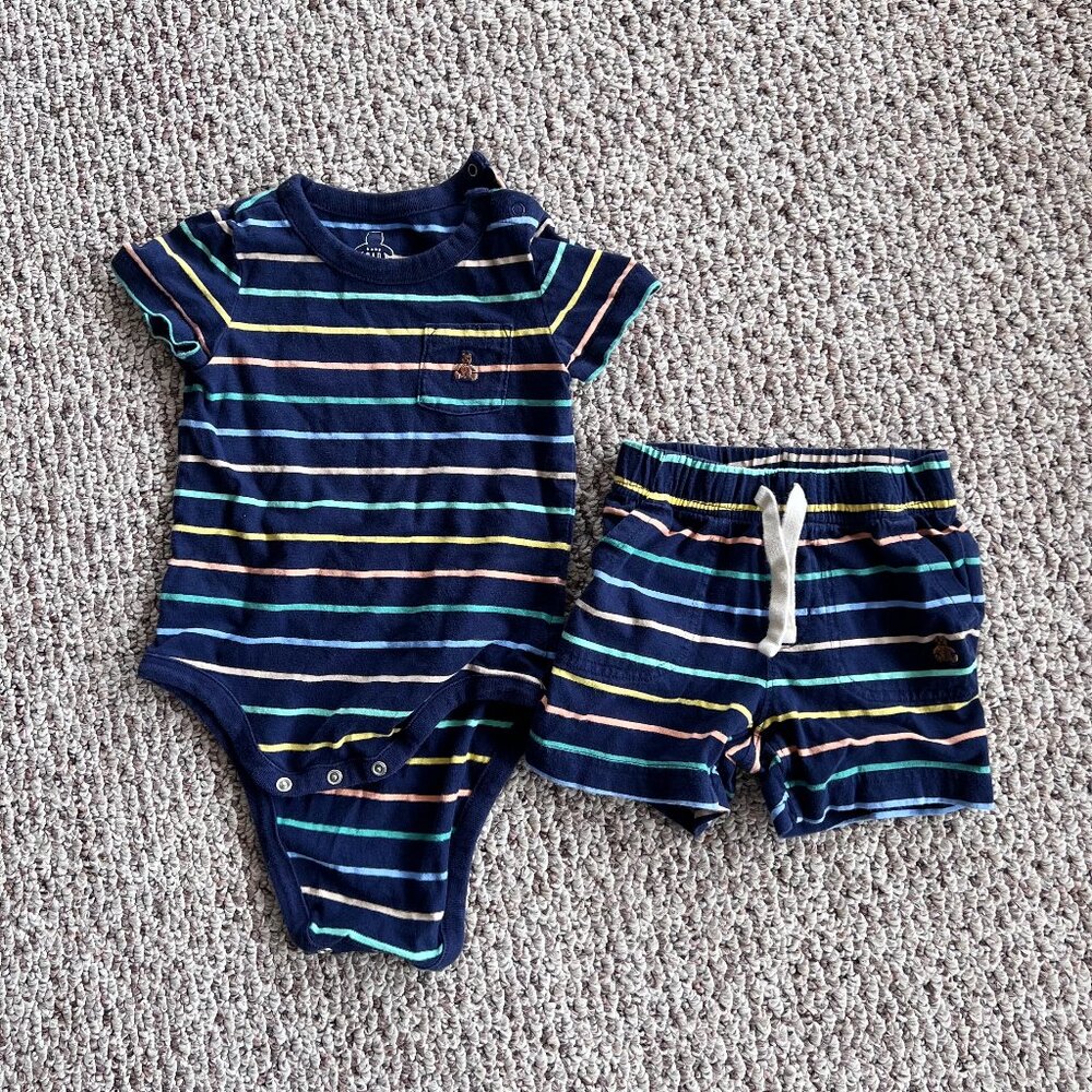 Gap Baby Bodysuit and Shorts Set 18-24Months